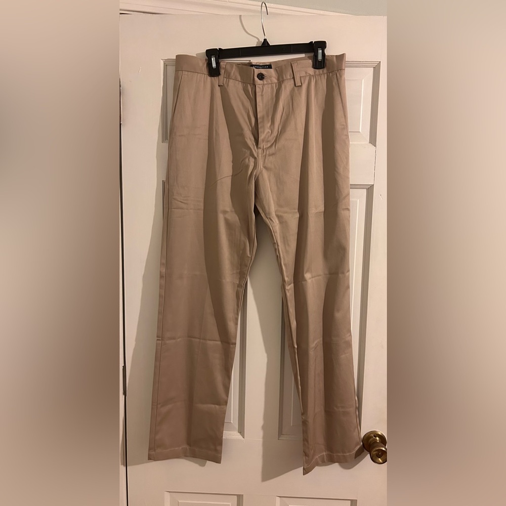 NWT 34 Waist flat front khaki straight leg Matchstick pants